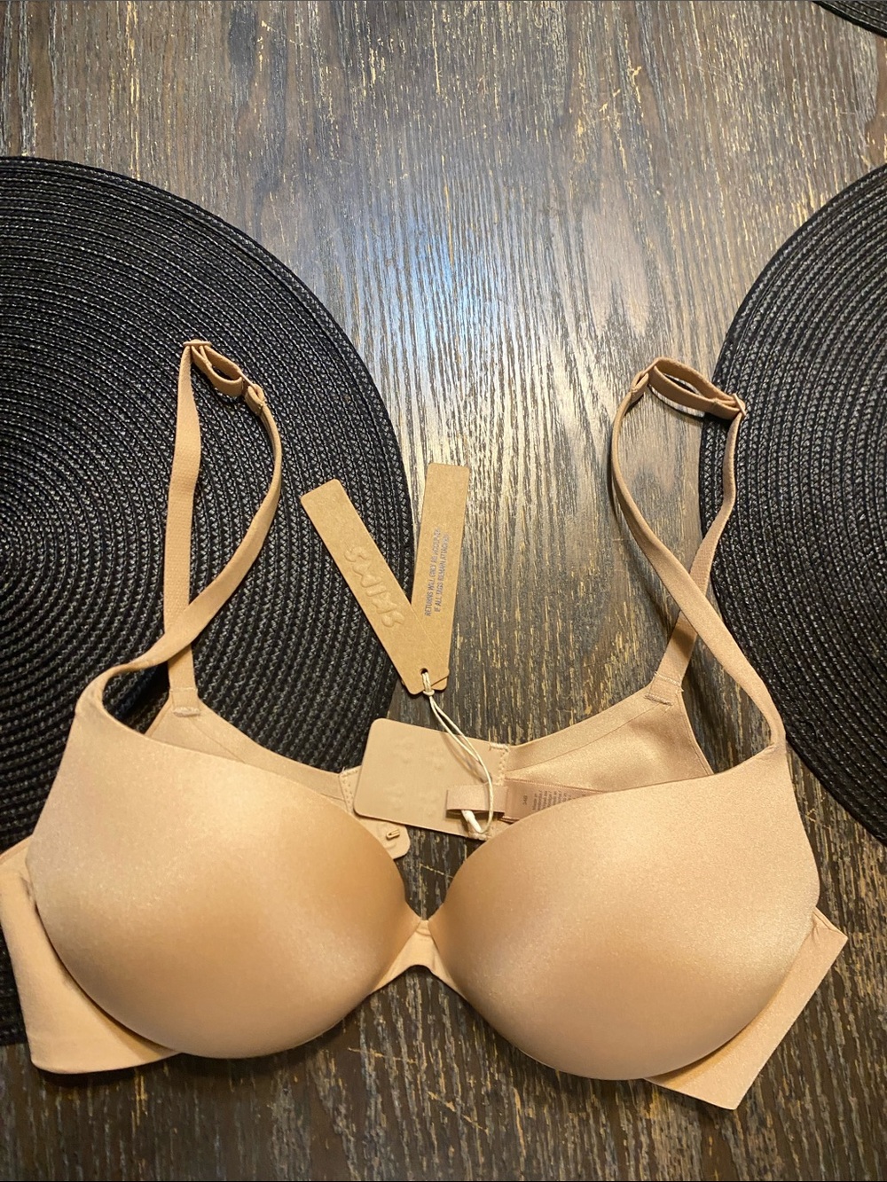 Skims ultimate push up plunge 34B clay Bra NWT creases in pads